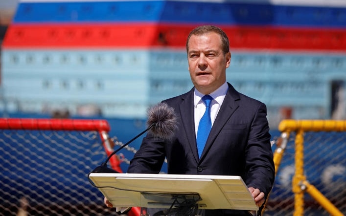 Ông Medvedev: Nga không thể dừng cuộc chiến dù Ukraine từ bỏ ý định vào NATO